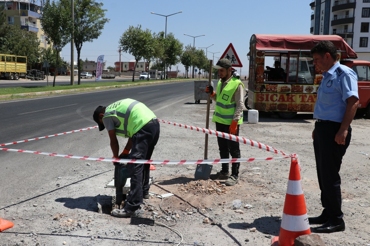 BÜYÜKŞEHİR’DEN SİVEREK’TE TRAFİK SİNYALİZASYON ÇALIŞMASI