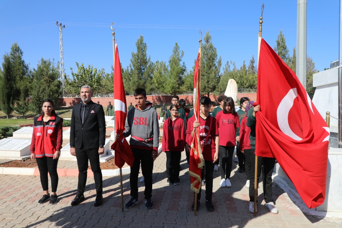 Şanlıurfa’da Cumhuriyet Bayramı Çelenk Sunma Töreni Yapıldı!