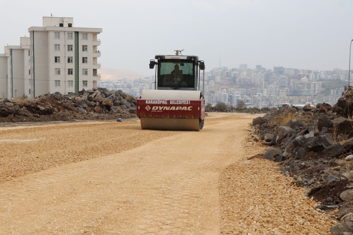 KARAKÖPRÜ'DE YENİ YOLLAR HİZMETE SUNULUYOR