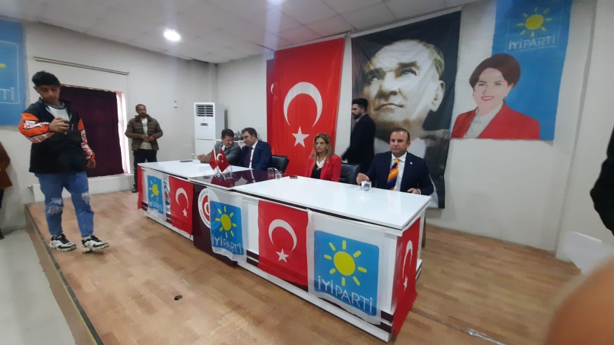 İYİ PARTİ AKÇAKALEDE 2. OLAGAN KONGRESİNİ GERÇEKLEŞTİRDİ.
