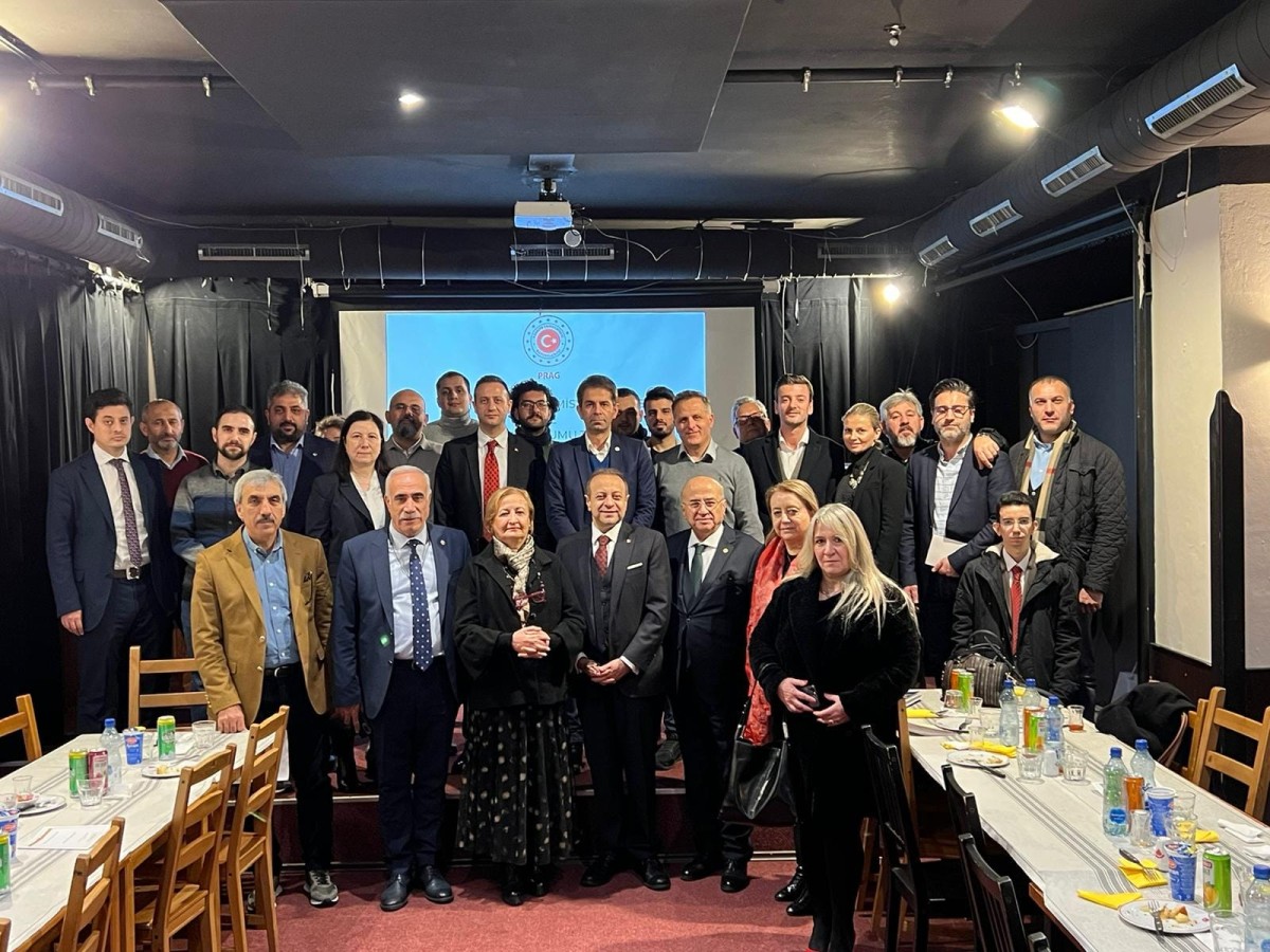 Milletvekili Aydınlık, Hırvatistan, Prag ve Avusturya'da Temaslarda Bulundu