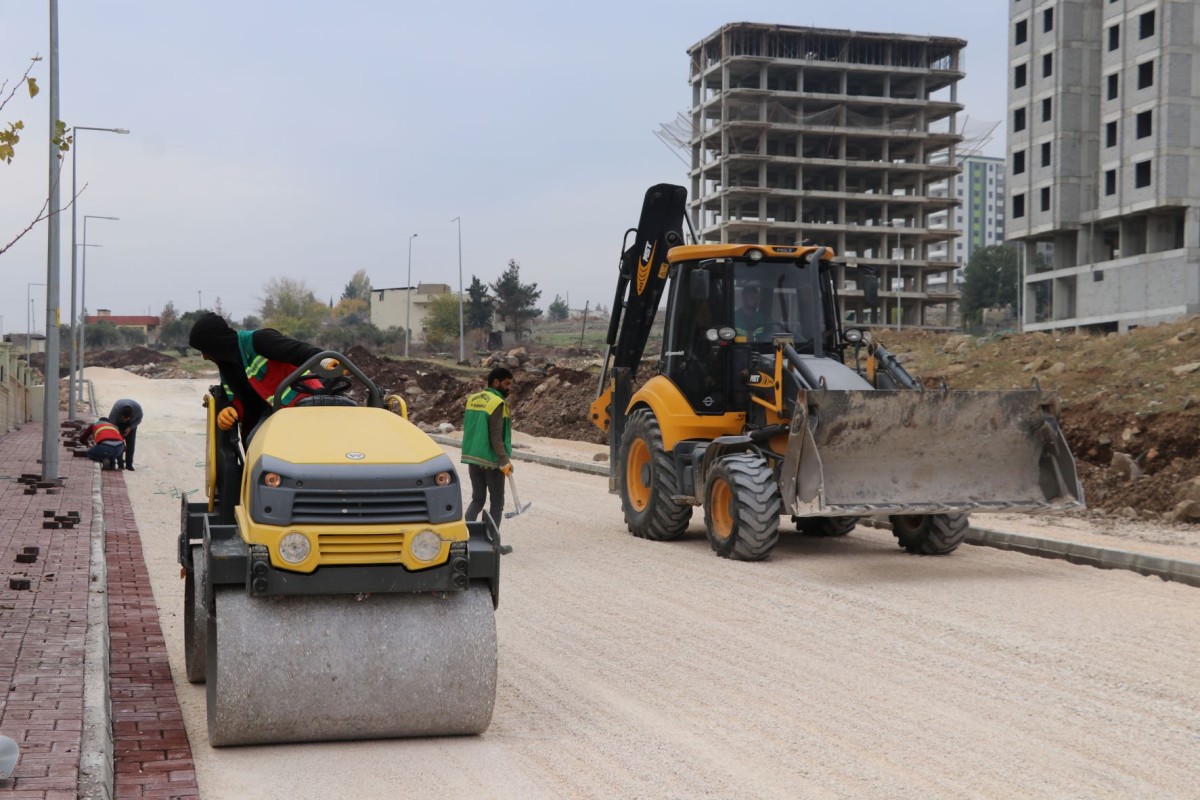 KARAKÖPRÜ'DE ÜSTYAPI ÇALIŞMALARI HIZ KESMİYOR