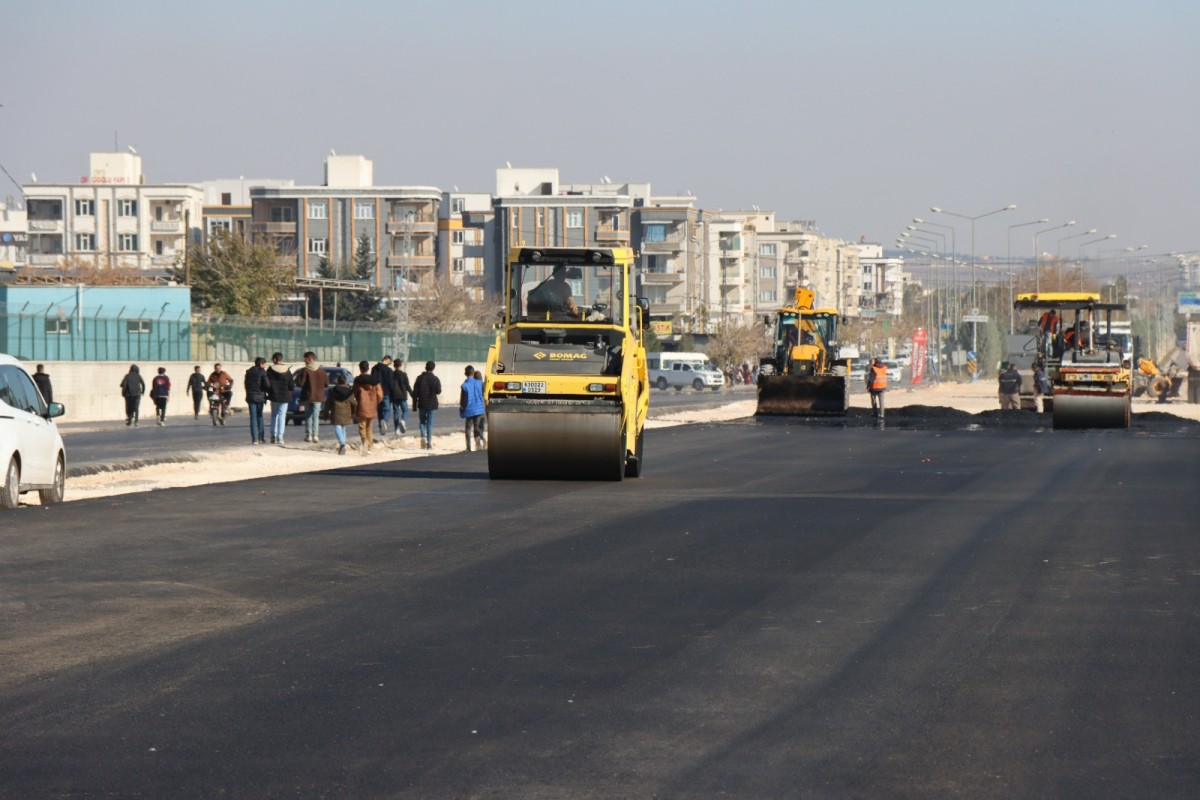 BÜYÜKŞEHİR’DEN KONFORLU YOL AĞI