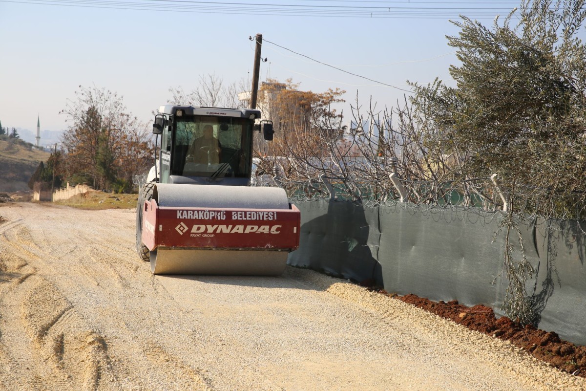 ÇAMLIYAYLA MAHALLESİ YENİ YOLLARLA GELİŞİYOR