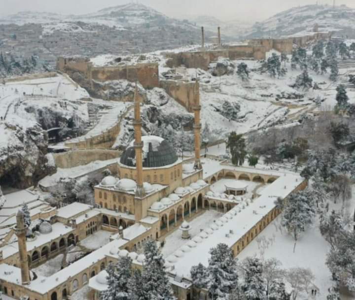 Şanlıurfa'ya Yılın ilk Karı Yağdı 