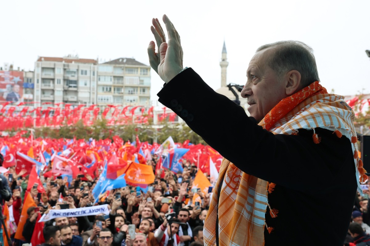 Ak Parti Büyük Revizyona Giriyor