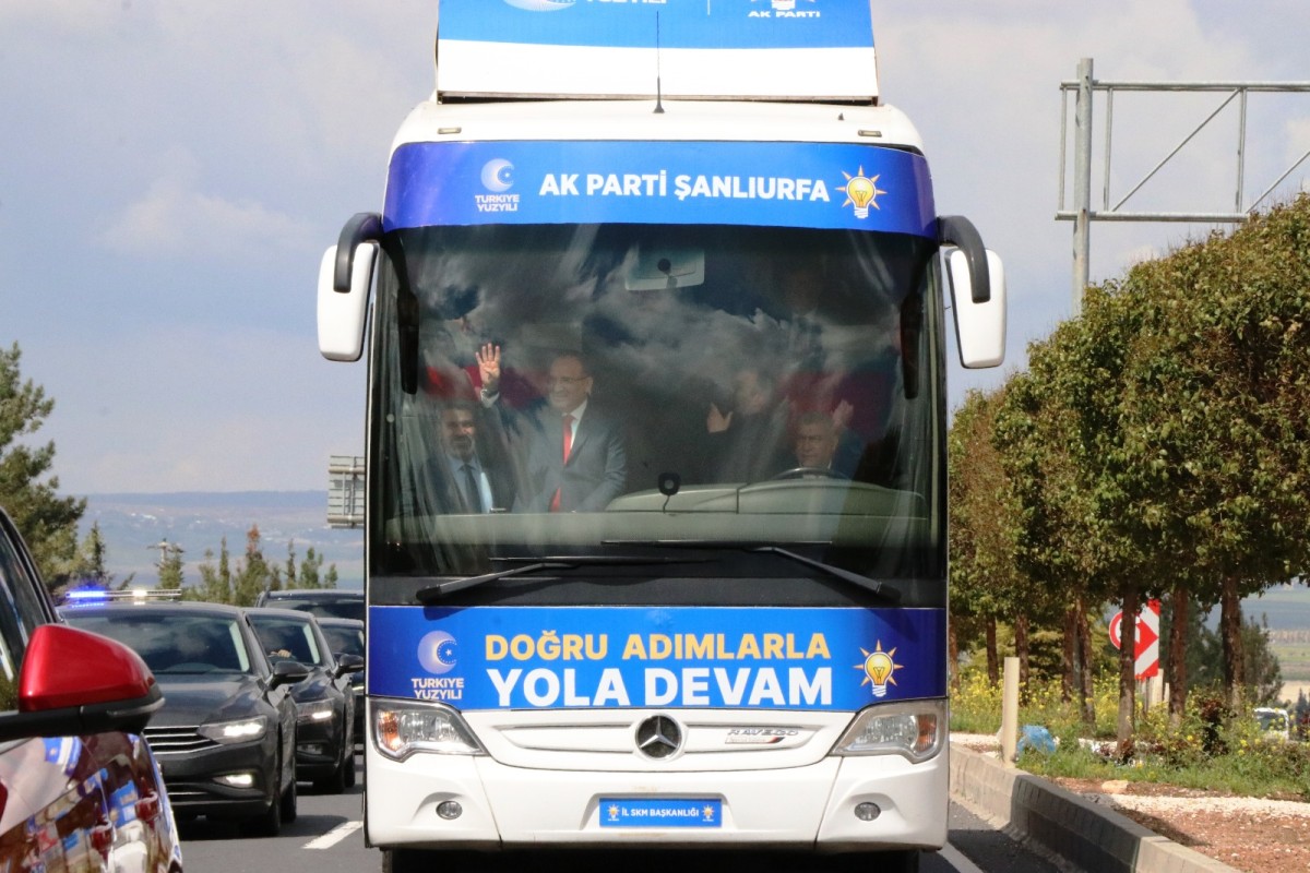 ŞANLIURFA'DA AK ADAYLARA DEV KARŞILAMA