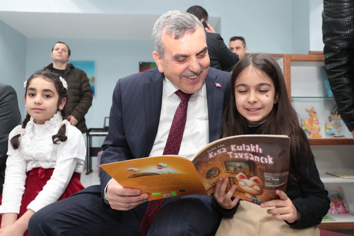 BAŞKAN BEYAZGÜL, '23 NİSAN GELECEK NESİLLERE AKTARILAN EN BÜYÜK EMANETTİR' 