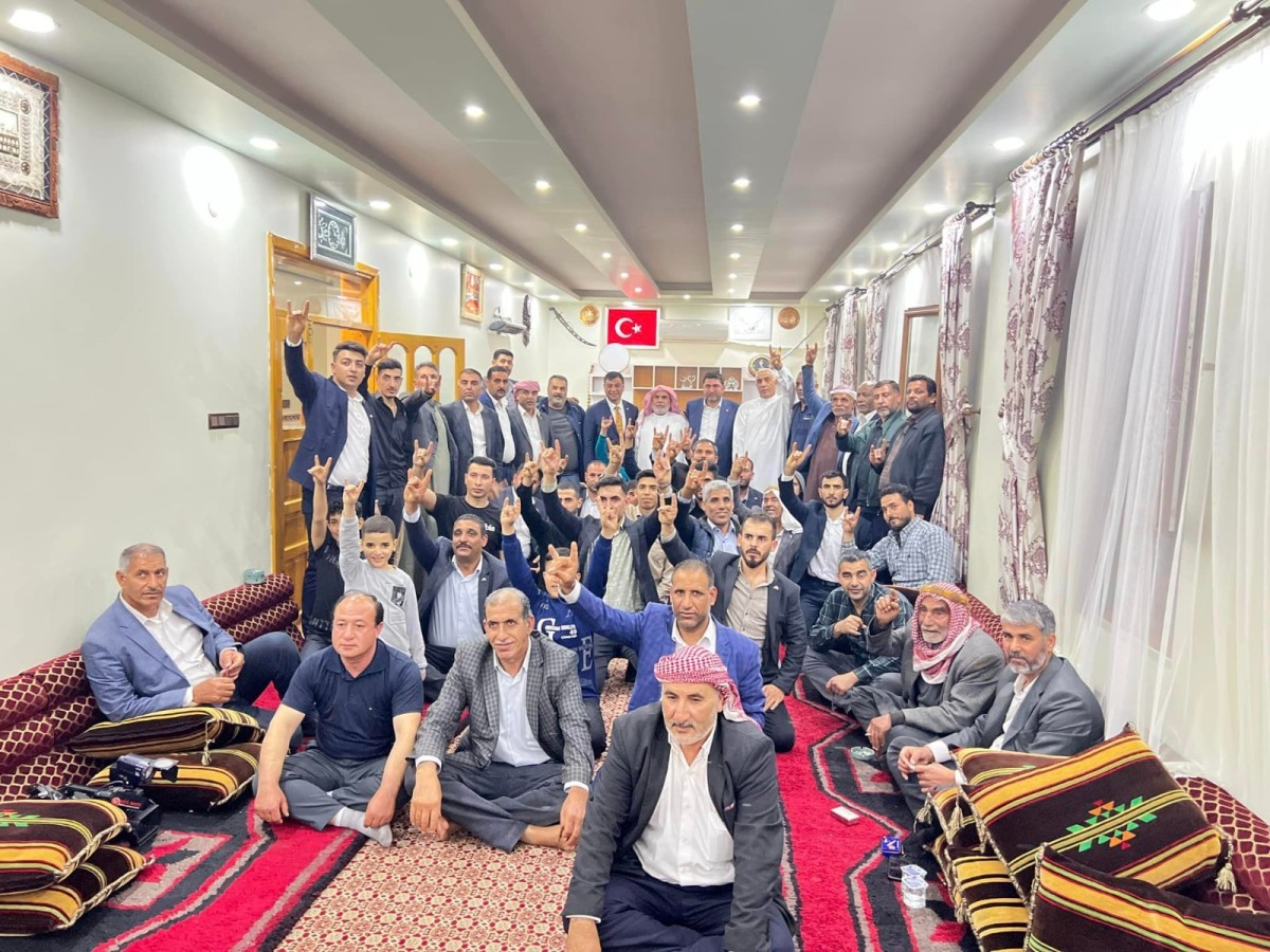 MHP’li adaylar girmedik mahalle bırakmıyor!