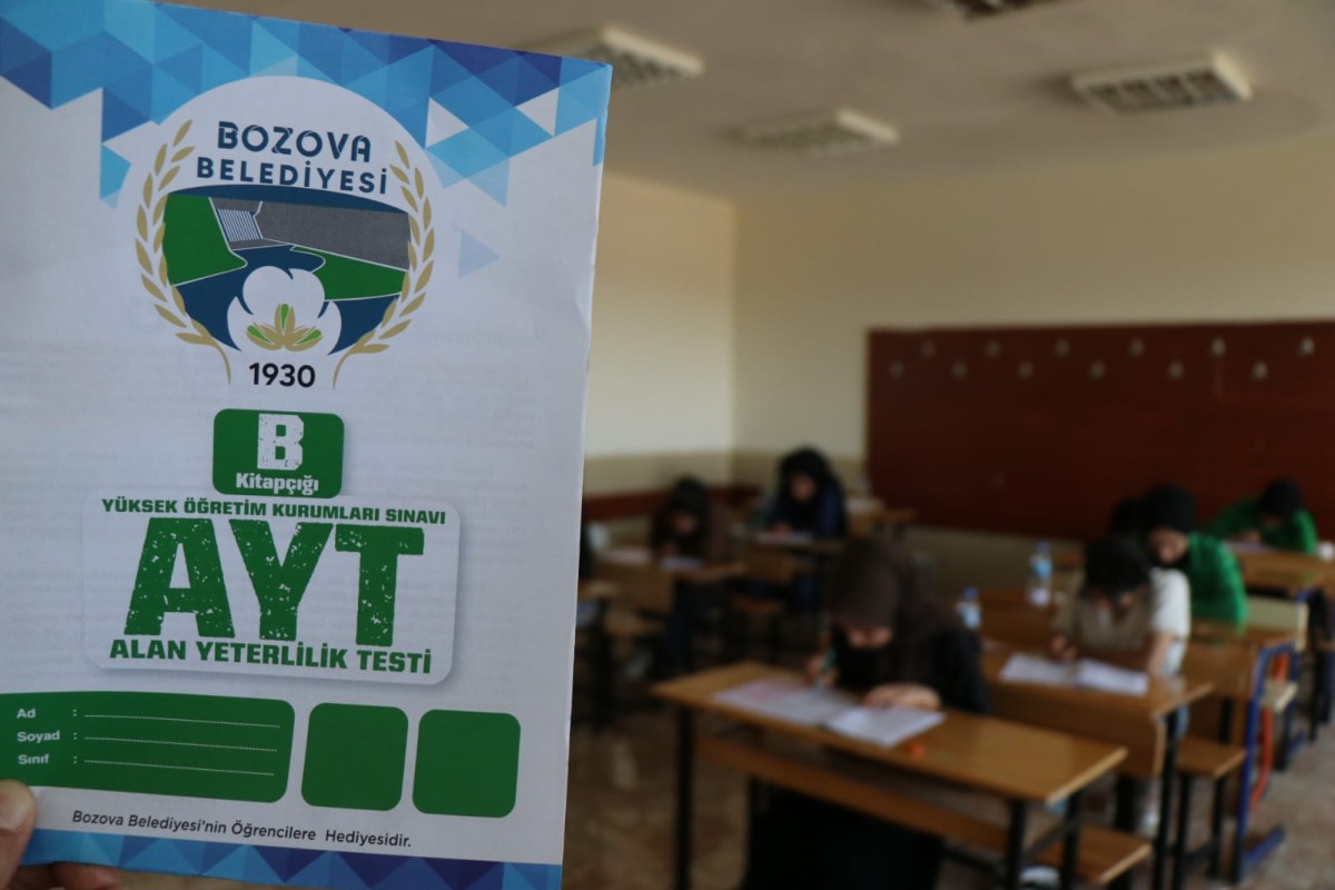 BAŞKAN AKSOY’DAN SINAVLAR ÖNCESİ ÖĞRENCİLERE DESTEK 