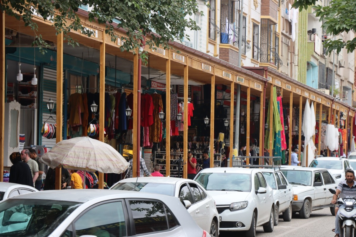 EYYÜP PEYGAMBER CADDESİNDE SUNDURMA ÇALIŞMASI TAMAMLANDI