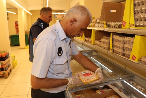 Bozova Belediyesi Zabıta Ekiplerinden Denetim 