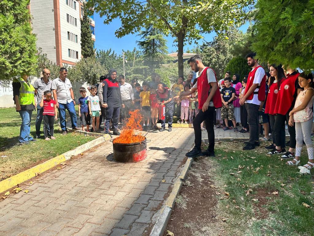 İTFAİYE’DEN YANGIN TATBİKATI 