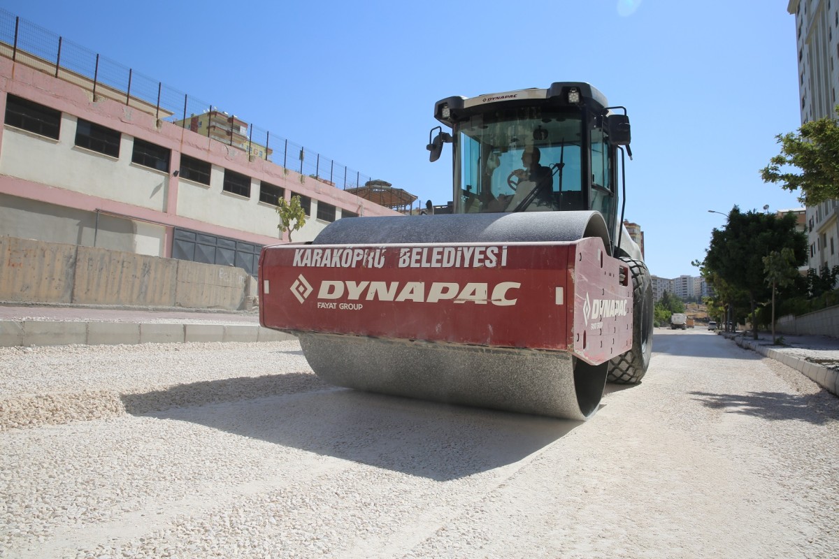 DOĞUKENT’TE YOLLAR ASFALTA HAZIRLANIYOR