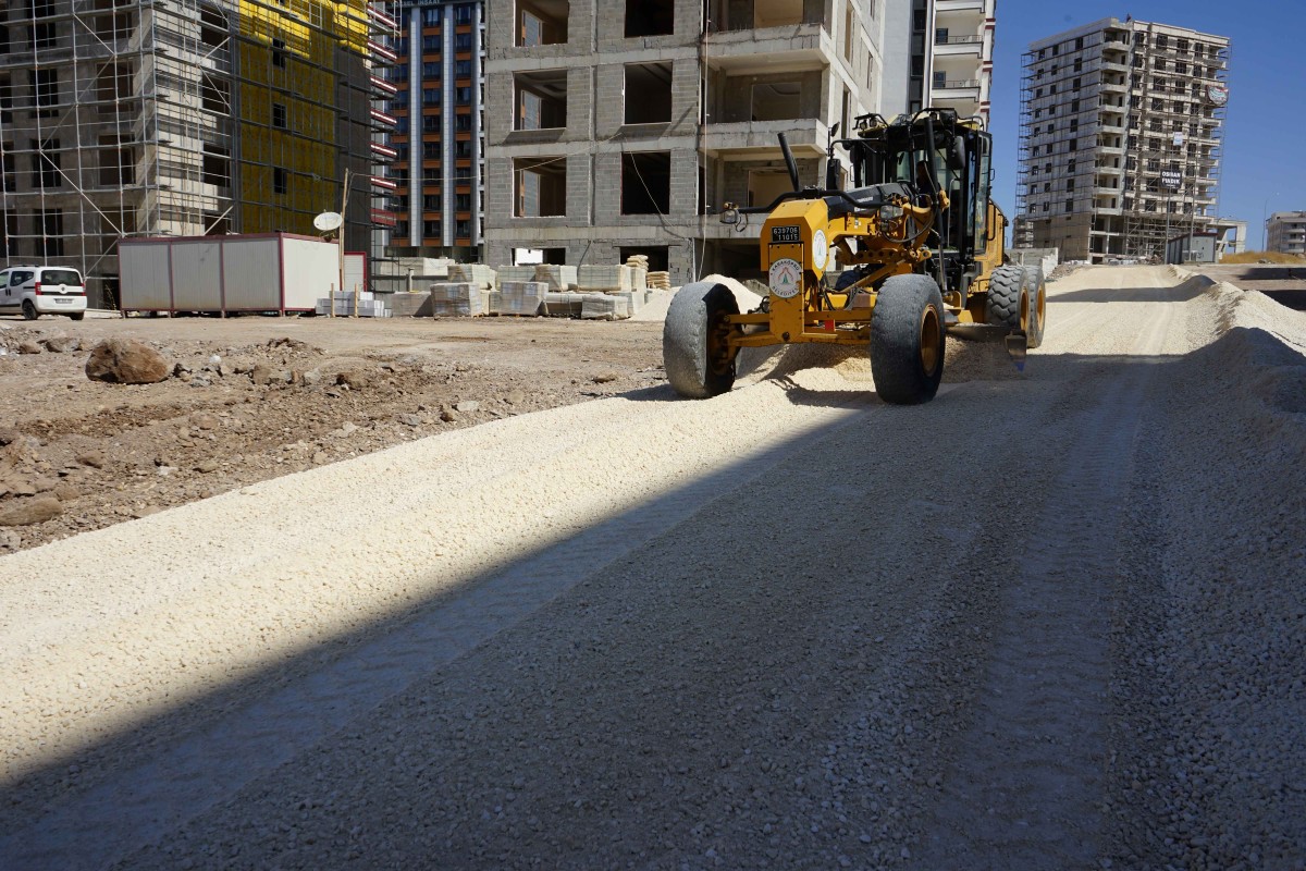 KARAKÖPRÜ’DE ÜSTYAPI ÇALIŞMALARI HIZ KESMİYOR