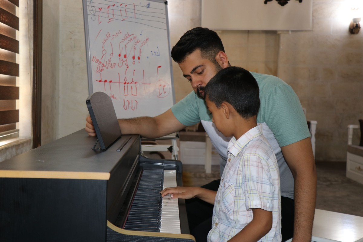 KÜLTÜR VE SANAT EVİ KURSİYERLERİNDEN BAŞKAN CANPOLAT’A TEŞEKKÜR