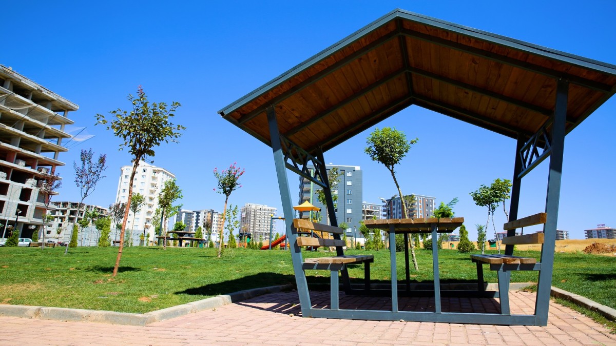 DOĞUKENT’E YENİ PARKLAR KAZANDIRILDI