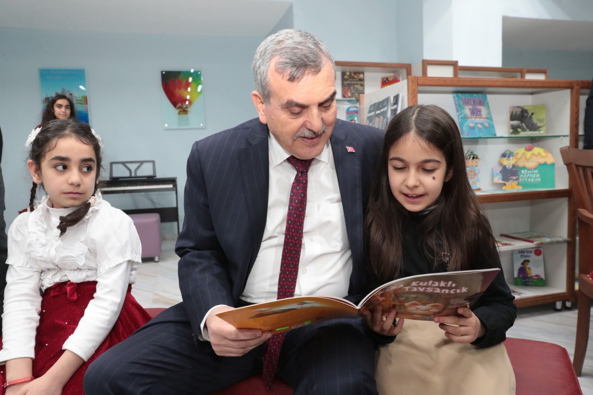 BAŞKAN BEYAZGÜL, YENİ EĞİTİM ÖĞRETİM SEZONU ÖĞRENCİLERİMİZE BAŞARILAR GETİRSİN