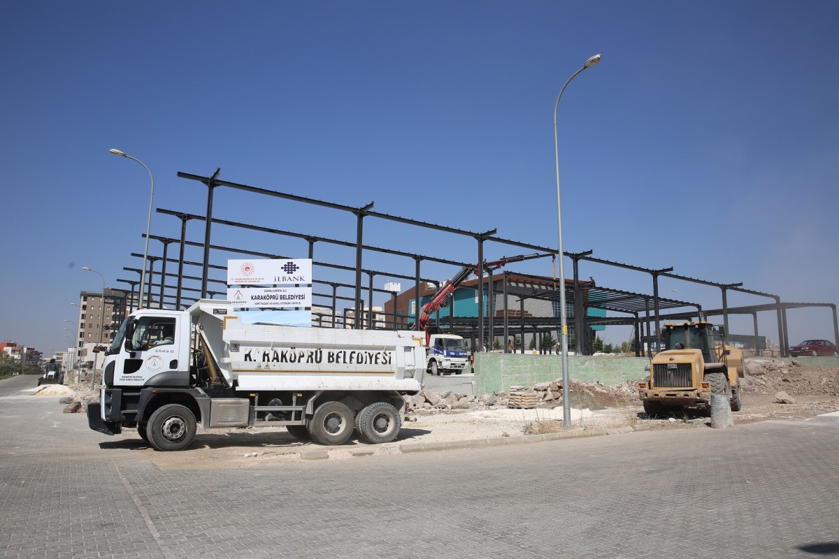 DOĞUKENT’TE MODERN SEMT PAZARI YÜKSELİYOR