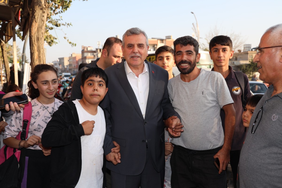 BAŞKAN BEYAZGÜL’DEN ÇARŞI PAZAR ESNAF ZİYARETİ
