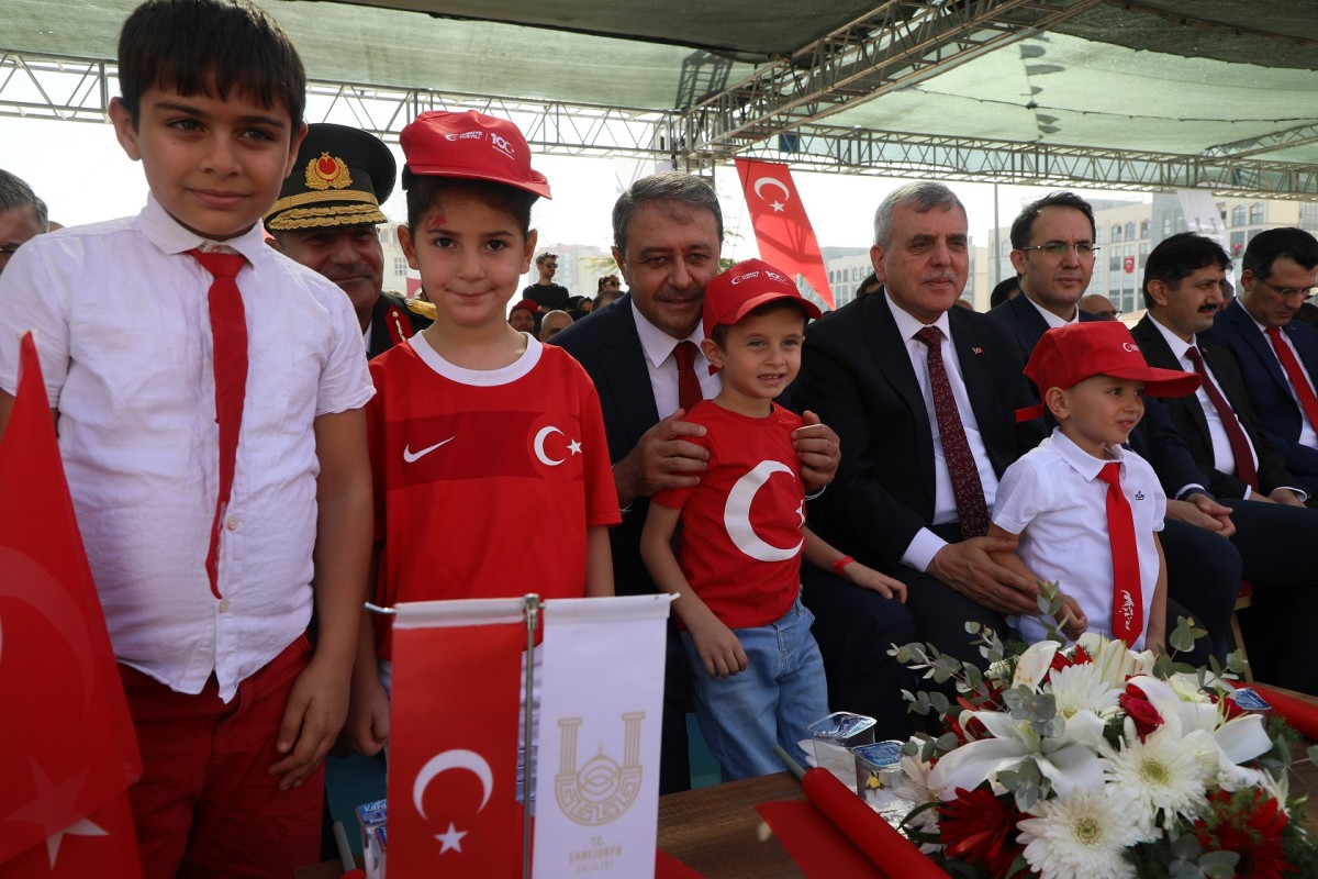 CUMHURİYETİN 100. YILI COŞKUYLA KUTLANDI