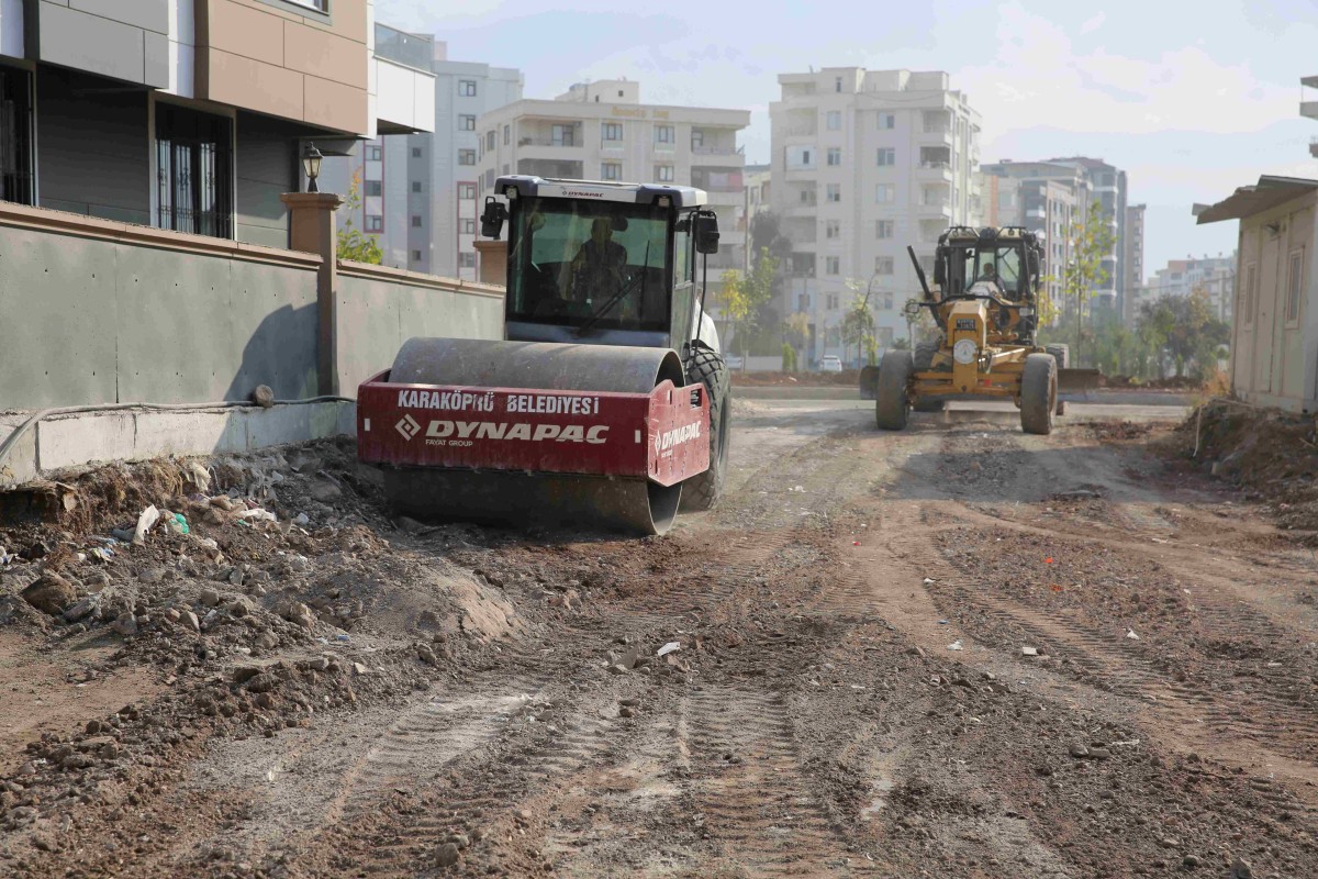 KARAKÖPRÜ'DE YOL AĞI GENİŞLİYOR