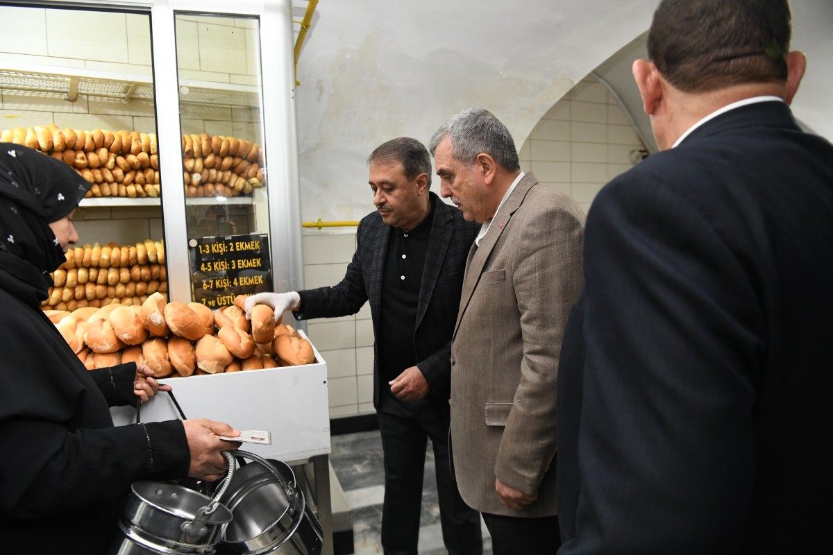 AŞEVİ GÖNÜLLERİ ISITIYOR