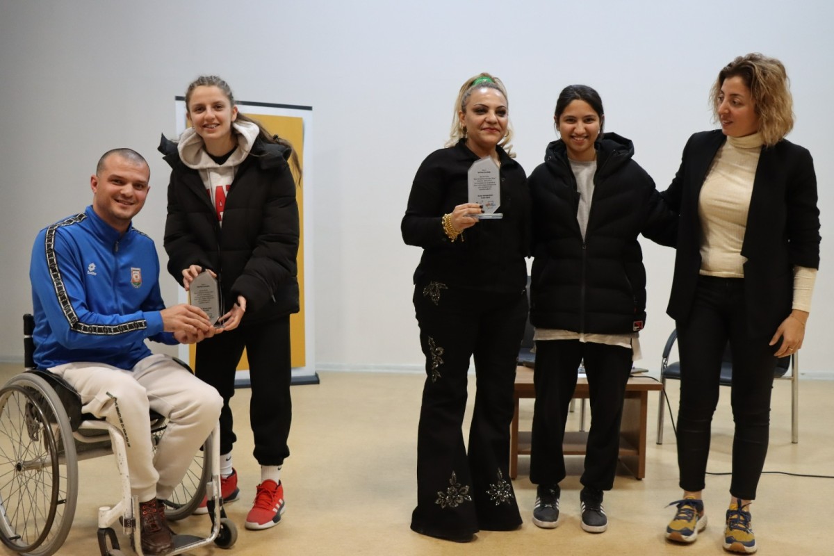 MİLLİ SPORCULAR, ENGELLİ BİREYLERLE BULUŞTU