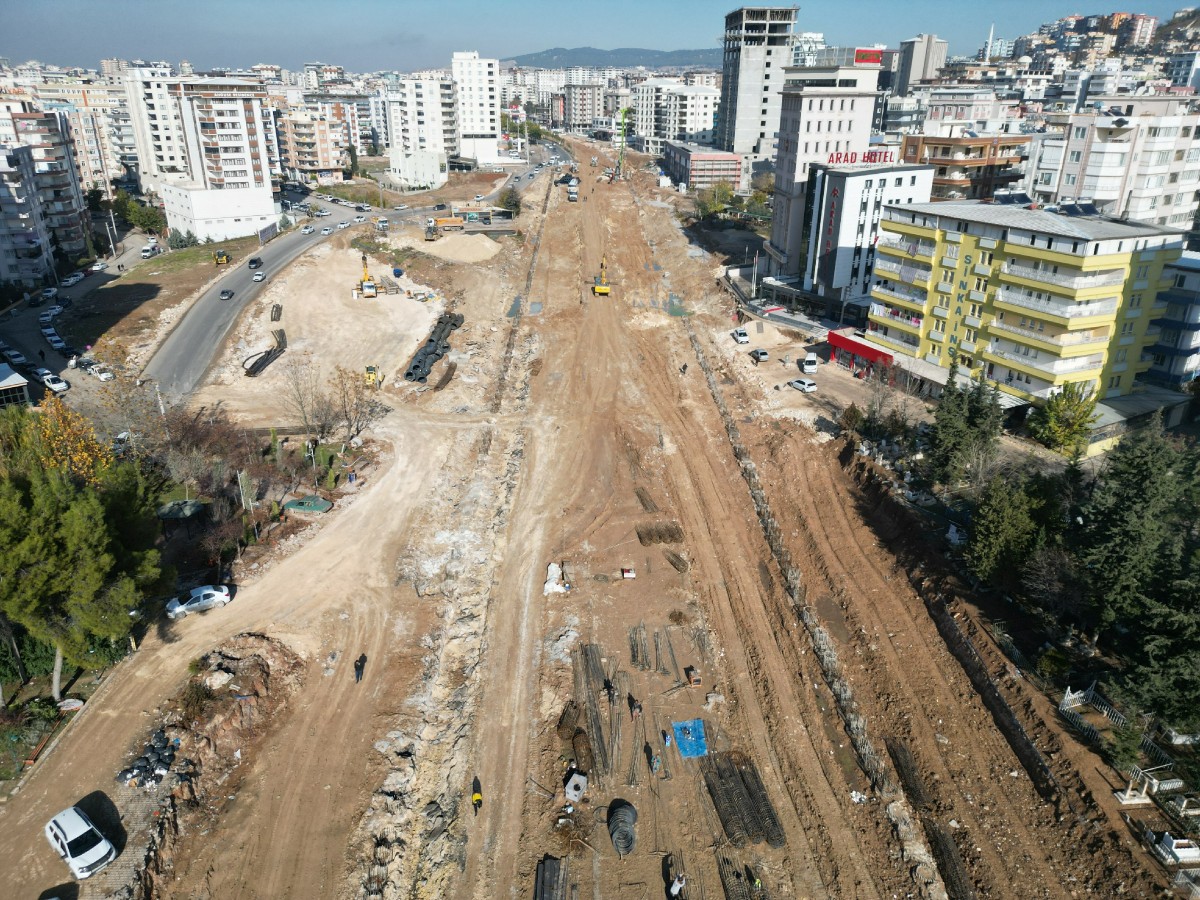 BALIKAYAĞI KÖPRÜLÜ KAVŞAK ÇALIŞMASI TİTİZLİKLE YÜRÜTÜLÜYOR
