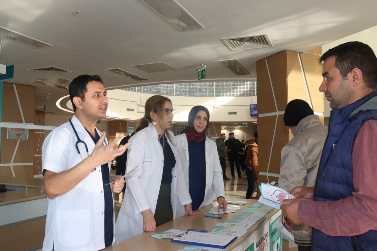 HARRAN ÜNİVERSİTESİ HASTANESİ’NDE TÜBERKÜLOZ (VEREM) HASTALIĞINA DİKKAT ÇEKİLDİ