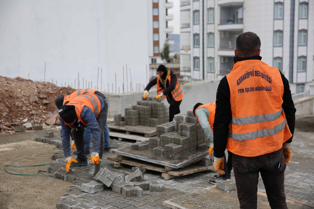 BAŞKAN BAYDİLLİ İLE KARAKÖPRÜ’DE YOL SEFERBERLİĞİ SÜRÜYOR