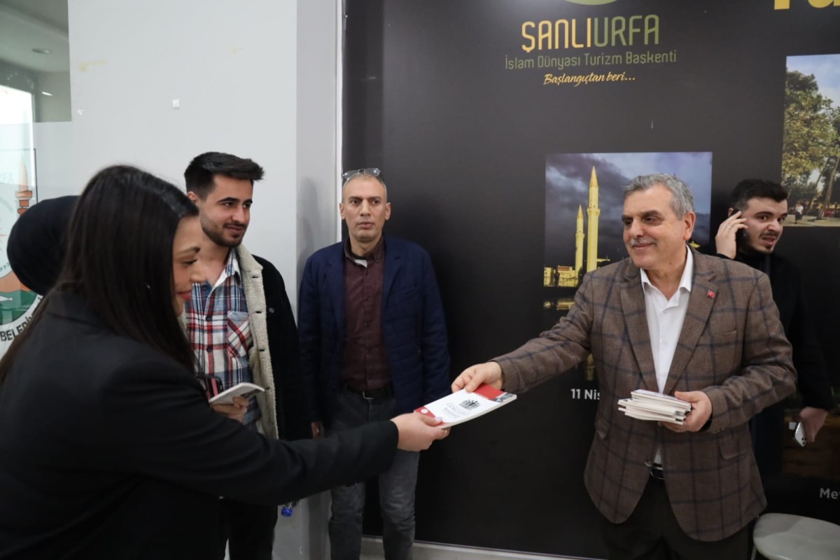 BAŞKAN BEYAZGÜL KPSS’YE HAZIRLANAN ÖĞRENCİLERLE BULUŞTU