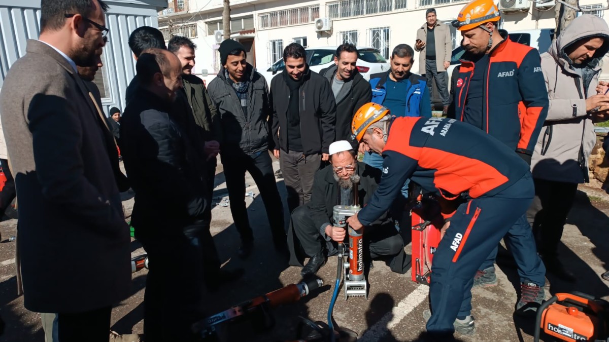 MÜFTÜLÜK PERSONELİNE ARAMA KURTARMA EĞİTİMİ
