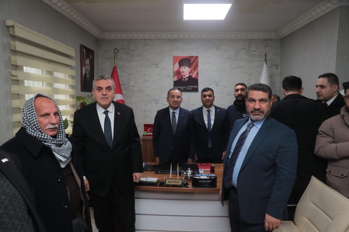 TBMM BAŞKAN VEKİLİ BOZDAĞ VE BAŞKAN BEYAZGÜL EVREN SANAYİ ESNAFI İLE BİR ARAYA GELDİ