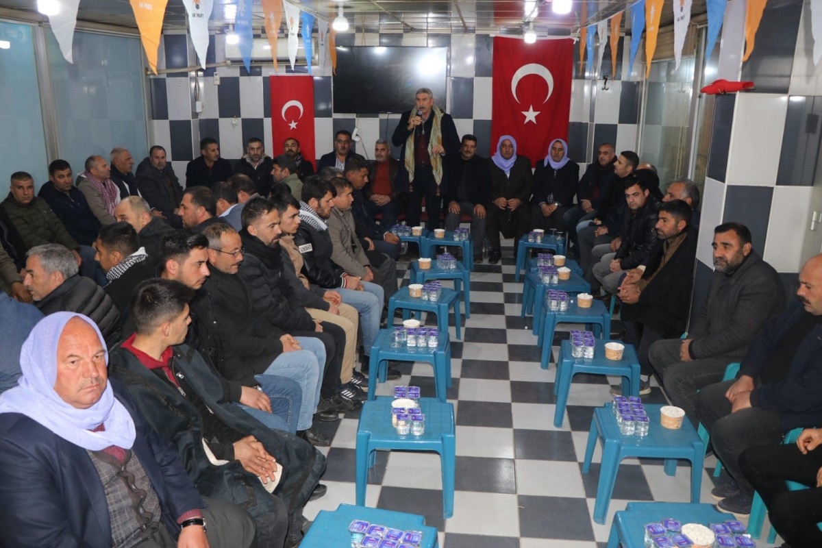 HİDERAKAN AŞİRETİNDEN ÖZTÜRK VE AKRABALARINDAN BAŞKAN EKİNCİ'YE DESTEK