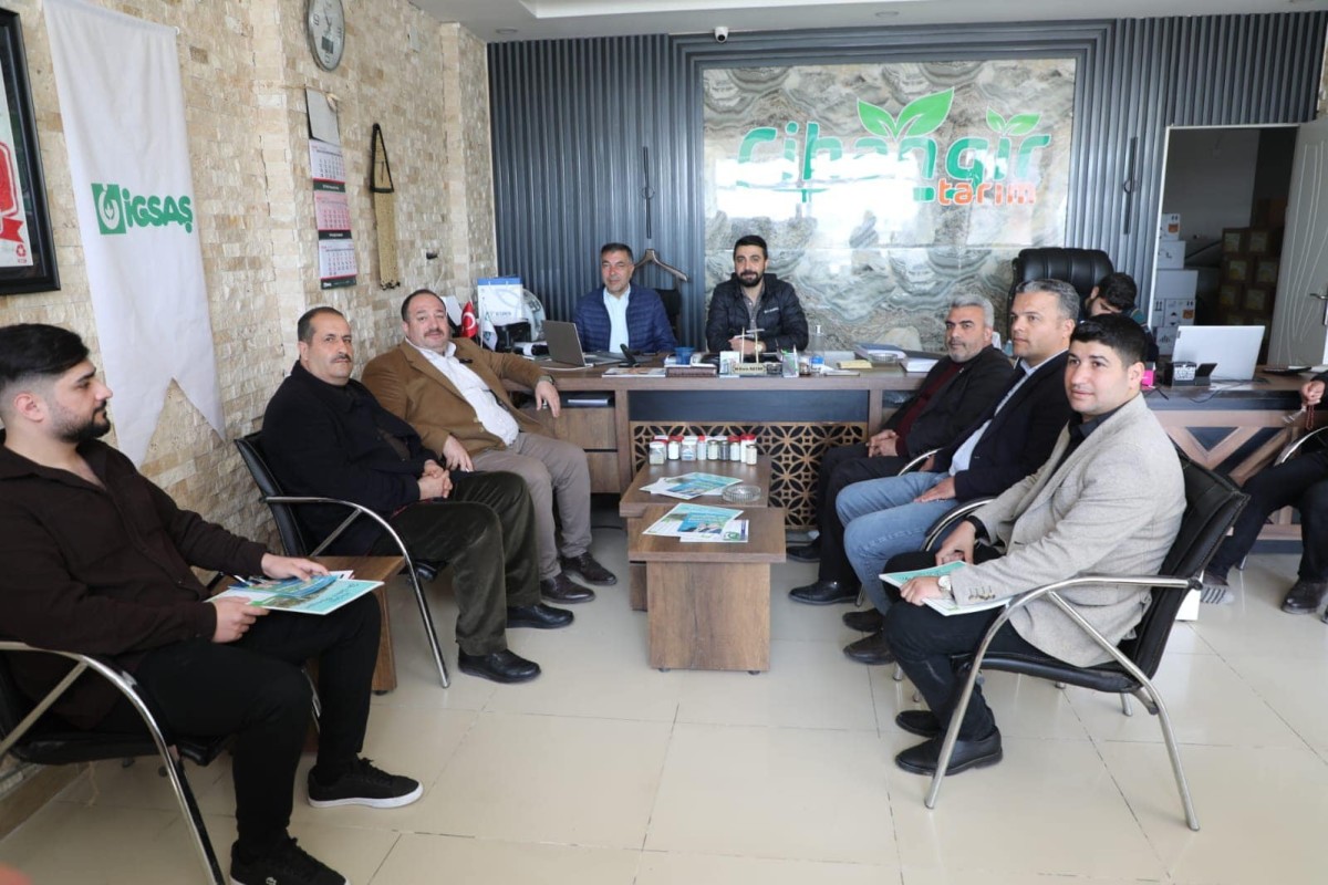 BAŞKAN EKİNCİ HİZMETLERİN DEVAMI İÇİN ESNAFLARDAN DESTEK İSTEDİ