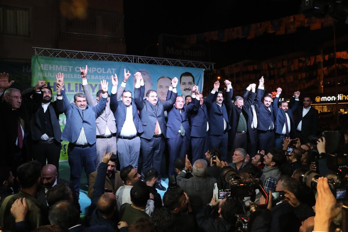 BİNLERCE KİŞİ BAŞKAN CANPOLAT’IN AÇILIŞINDA BULUŞTU