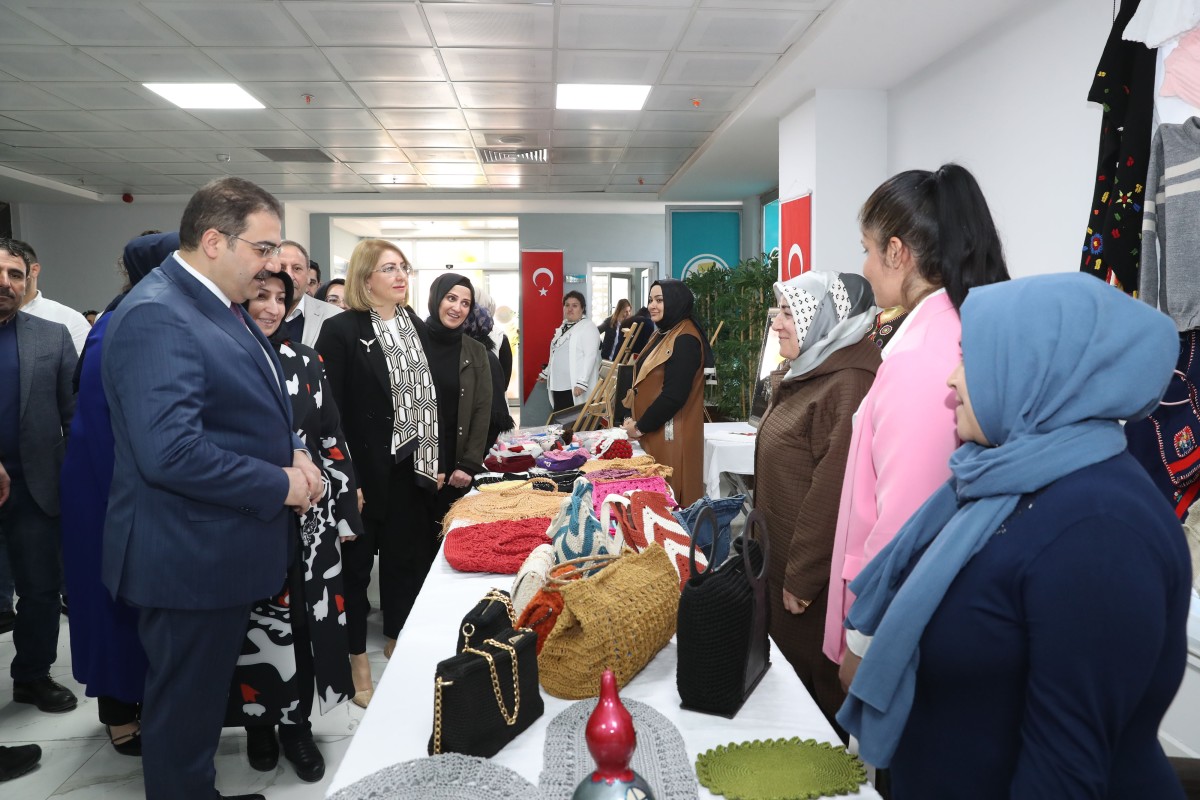 BAŞKAN CANPOLAT: HER ZAMAN KADINLARIMIZIN YANINDAYIZ