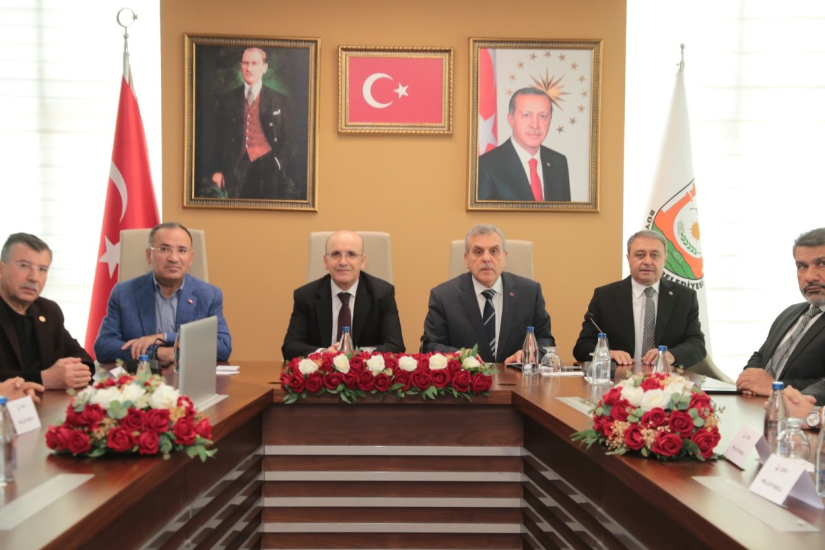 HAZİNE VE MALİYE BAKANI ŞİMŞEK’TEN BAŞKAN BEYAZGÜL’E ZİYARET