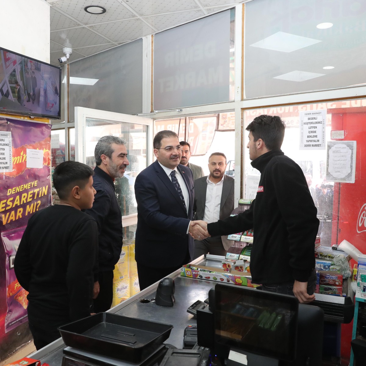 KARŞIYAKA ESNAFINDAN BAŞKAN CANPOLAT’A BÜYÜK TEVECCÜH