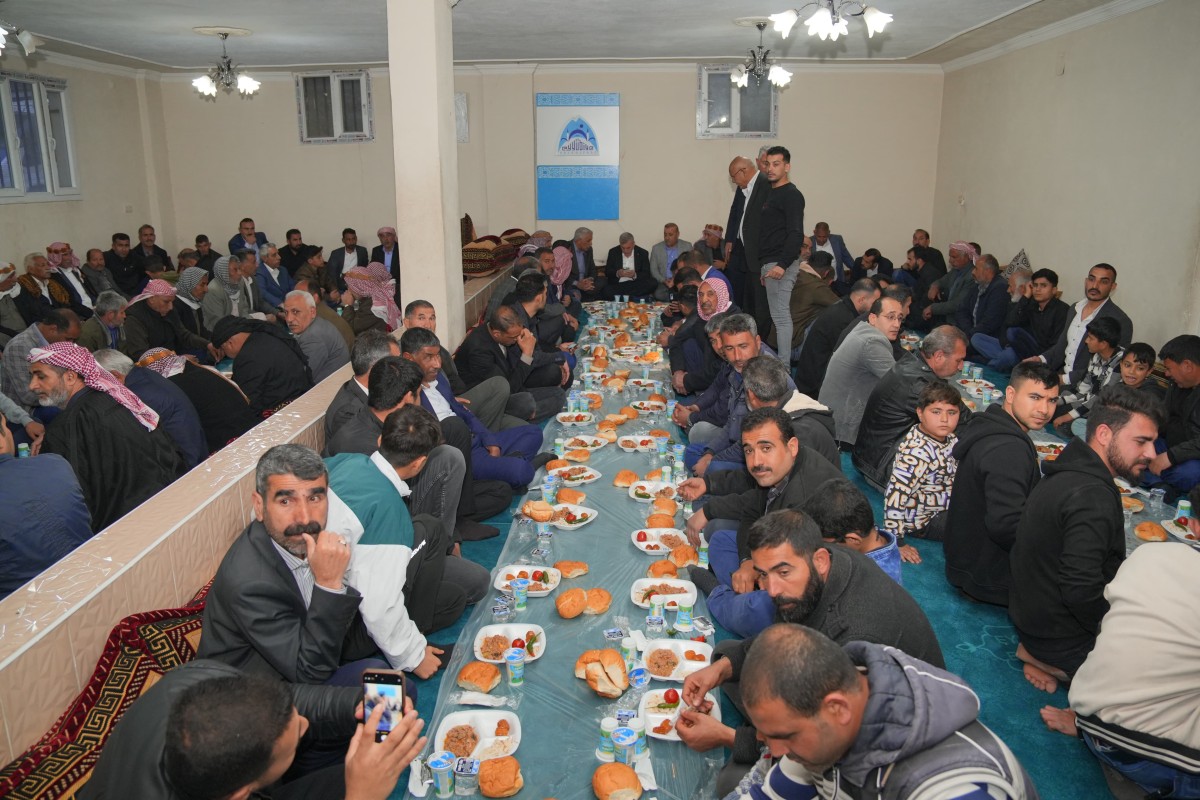 BAŞKAN BEYAZGÜL GÜNDÜZ ESNAF VE VATANDAŞ ZİYARETİNDE GECE DESTEK TOPLANTILARINDA