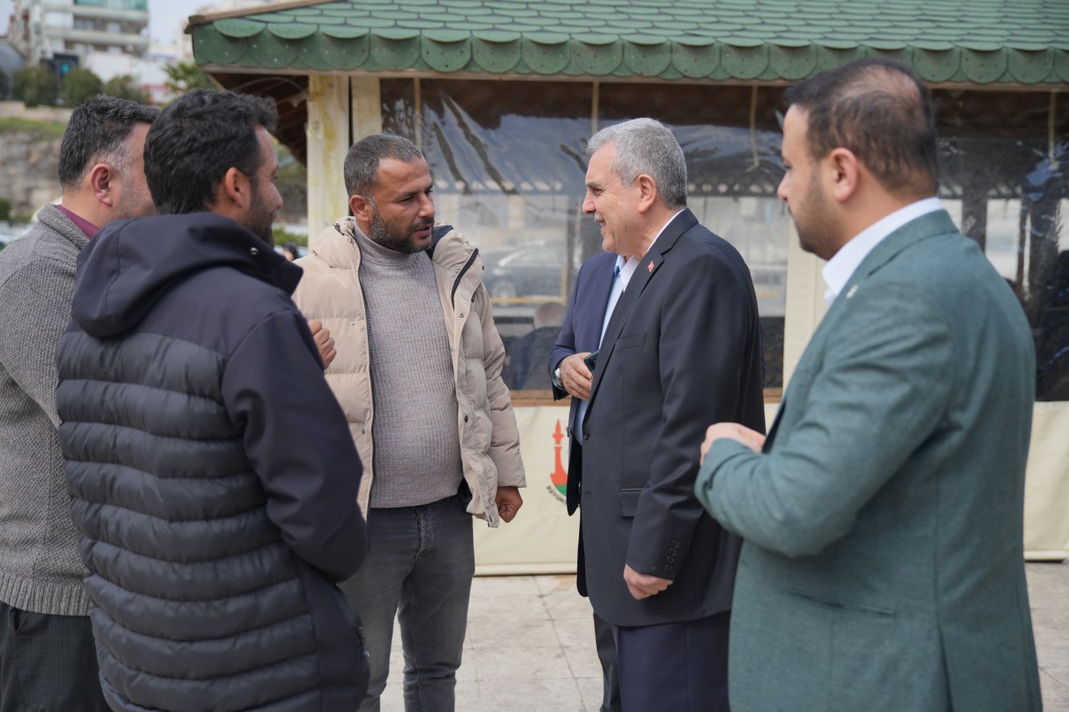 BAŞKAN BEYAZGÜL SAHADA ADIM ATMADIK YER BIRAKMIYOR