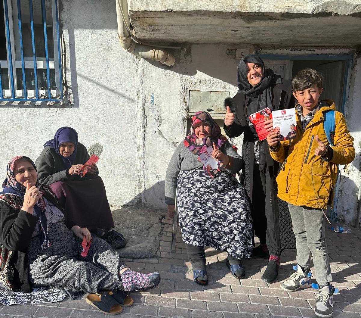 EYYÜBİYELİ KADINLARDAN YENİDEN REFAHA BÜYÜK DESTEK