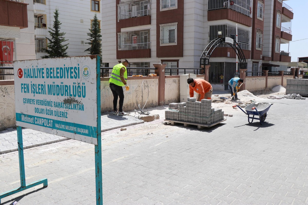 MUHTARLAR, ÜSTYAPI HİZMETLERİ İÇİN BAŞKAN CANPOLAT’A TEŞEKKÜR ETTİ