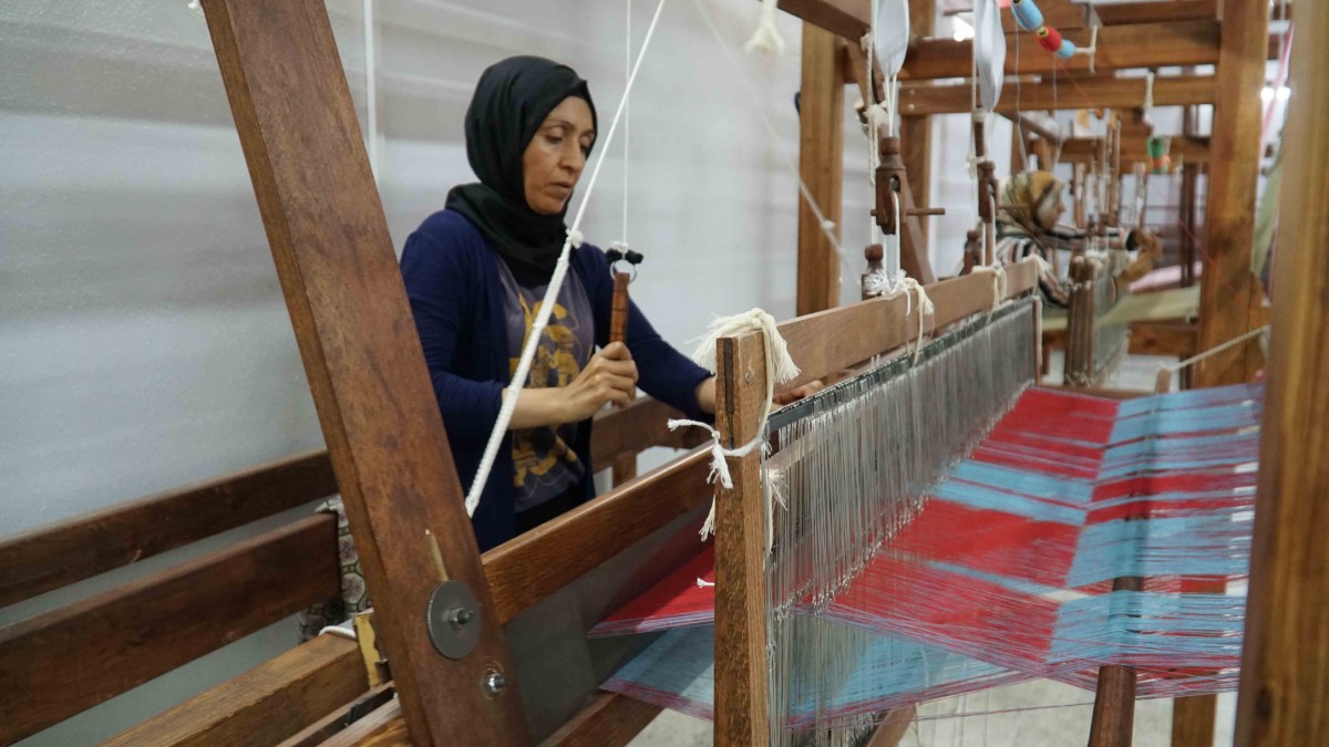 CULHA ATÖLYESİ, HALİLİYELİ KADINLARA YENİ İŞ KOLU OLDU 