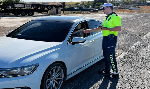 Sürücülere Ceza Yağdı! 3 Araç Trafikten Men Edildi