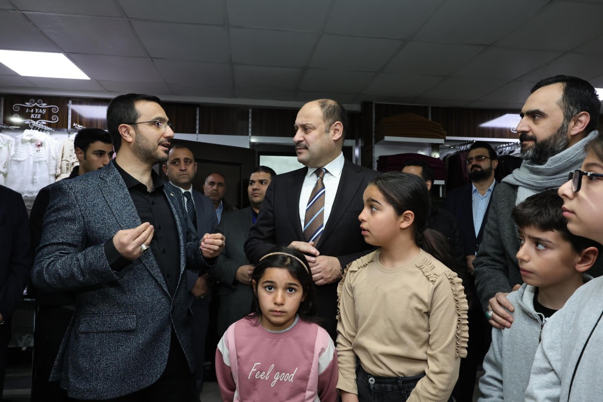 BAŞKAN GÜLPINAR, AY IŞIĞIM DERNEĞİ’NİN GİYİM MAĞAZASI AÇILIŞINA KATILDI