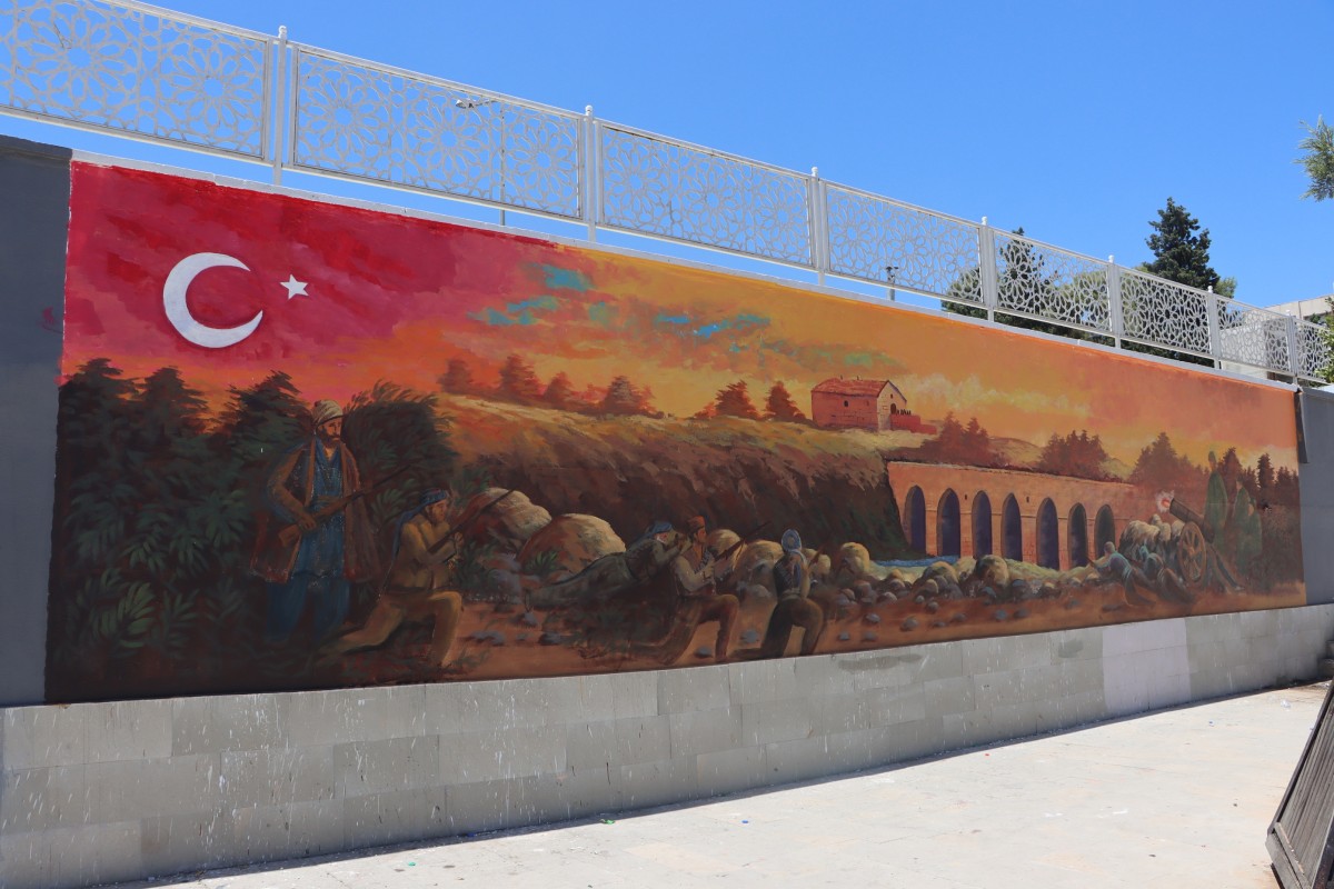 BÜYÜKŞEHİR BELEDİYESİ’NDEN TOPÇU VE RABİA MEYDANLARI’NA ESTETİK DOKUNUŞ