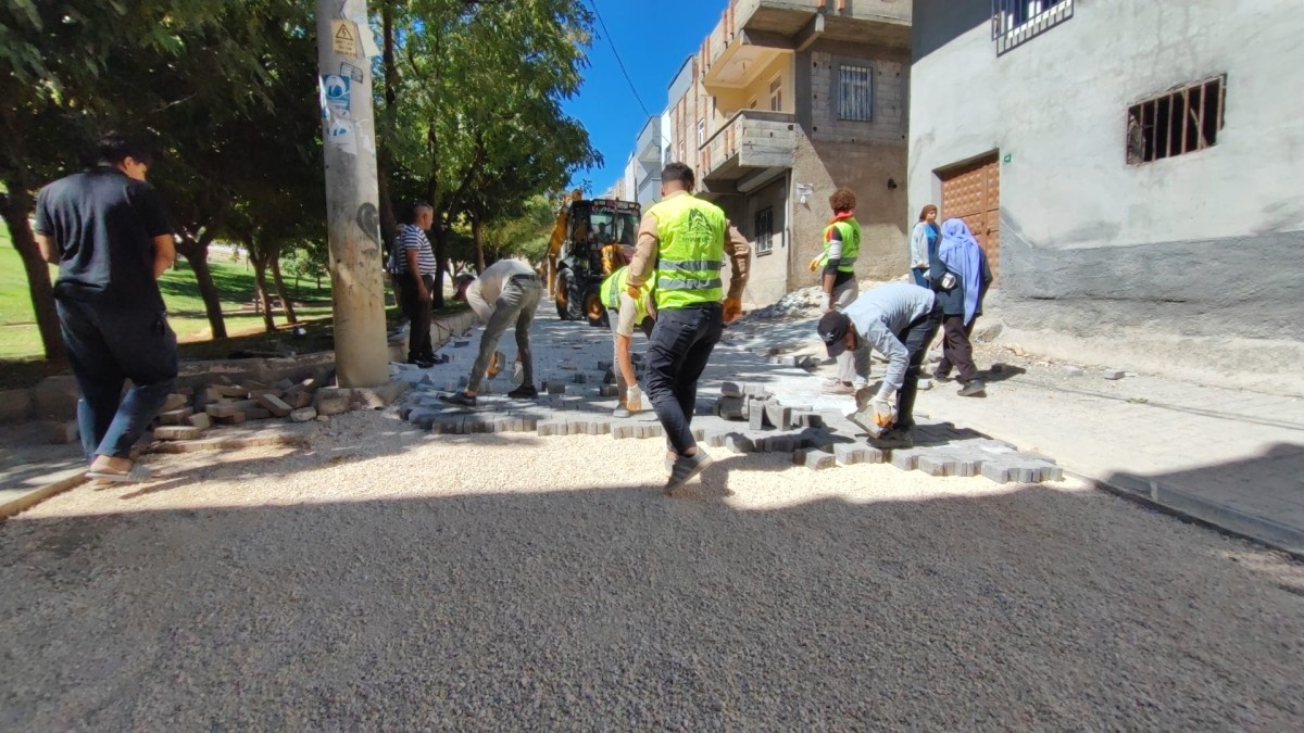 EYYÜBİYE’DE ÜST YAPI SEFERBERLİĞİ DEVAM EDİYOR
