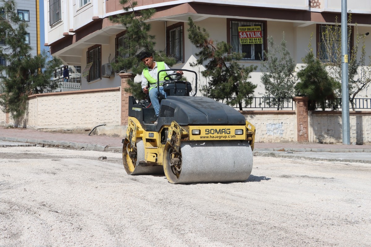 KARAKÖPRÜ’DE YOLLAR YENİ SEZONA HAZIRLANIYOR